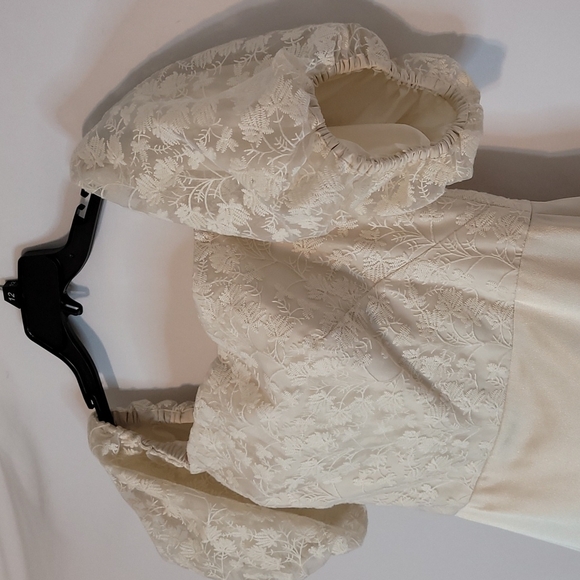 GAL Meets Glam Adele Off The Shoulder Dress - Picture 14 of 17